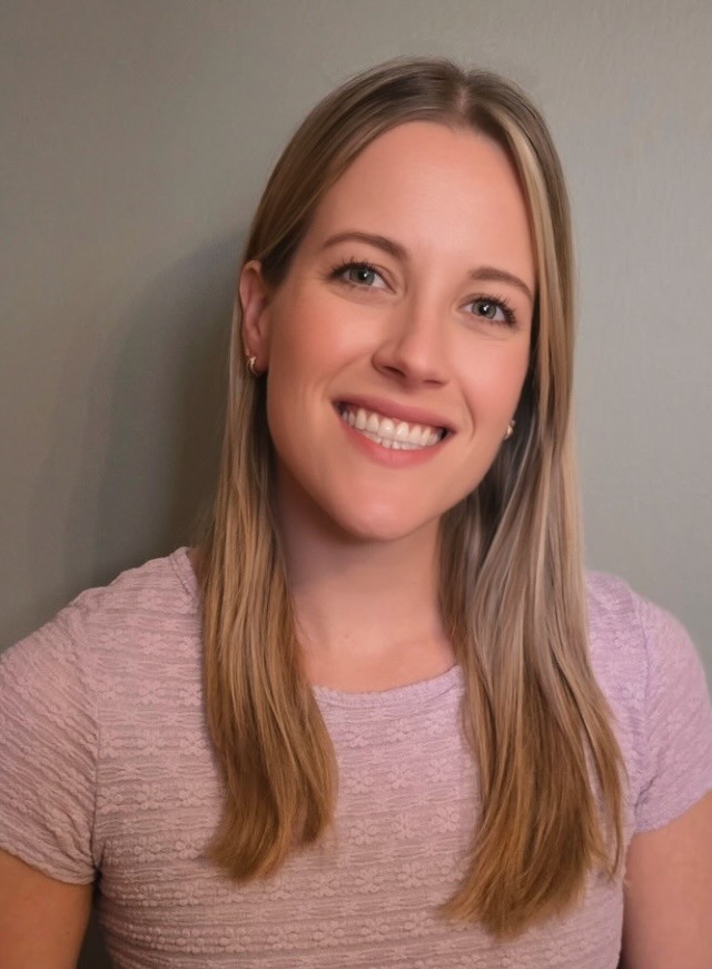 Katie Smolar Headshot