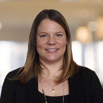 Bio - Amanda Freitag Thomas