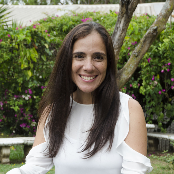 Adriana Caravaca