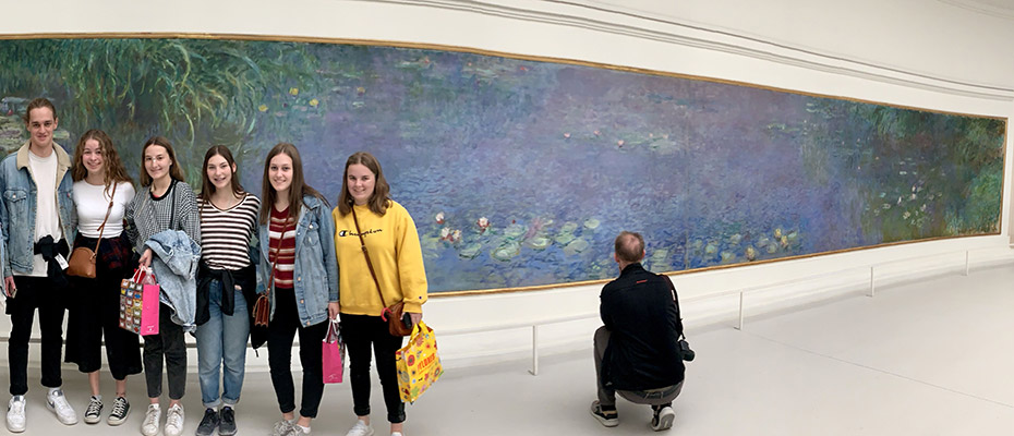 Waterlily-paintings-with-some-of-group-at-LOrangerie-Paris.jpg